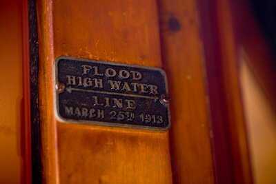 Amelio's On The River