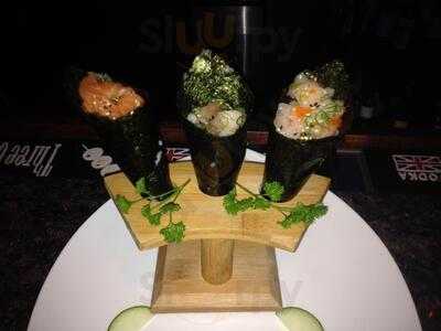 Sashimi Sushi Asian Bistro