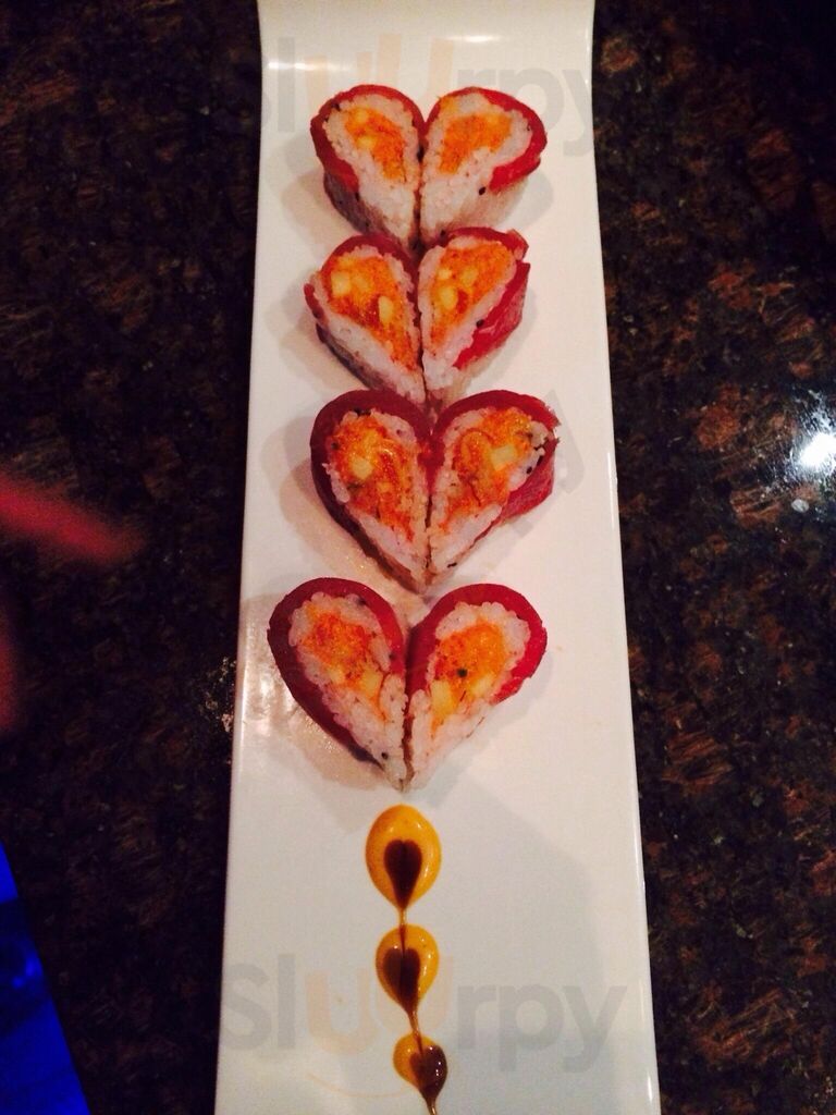 Sashimi Sushi Asian Bistro