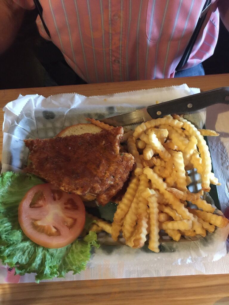 Eddie B's