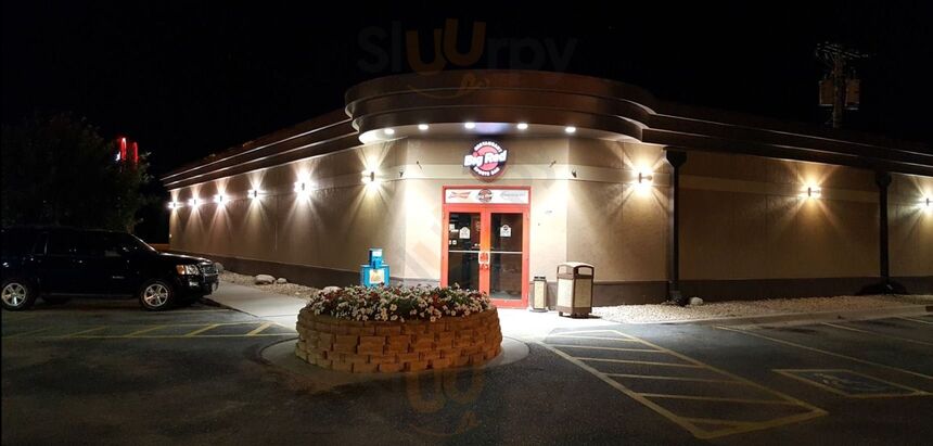 Big Red Restaurant & Sports Bar