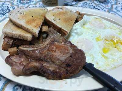 Courthouse Whistlestop Cafe