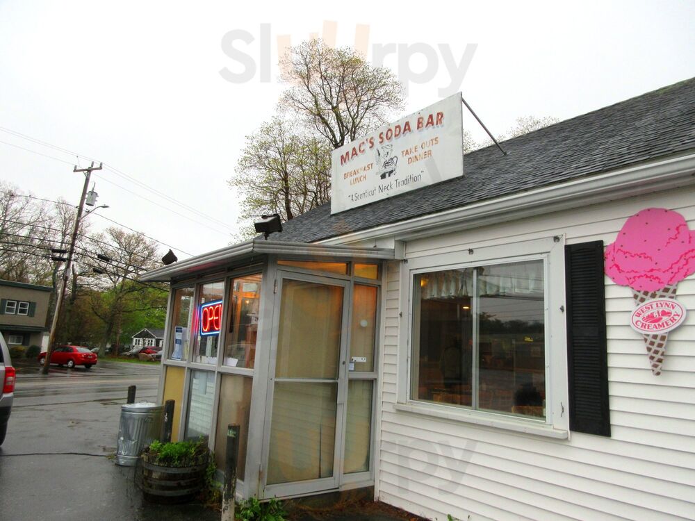 Mac's Soda Bar