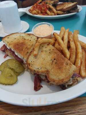 Daphne's Family Restaurant