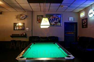 Maximus Restaurant & Sports Bar