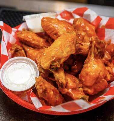 Maximus Restaurant & Sports Bar