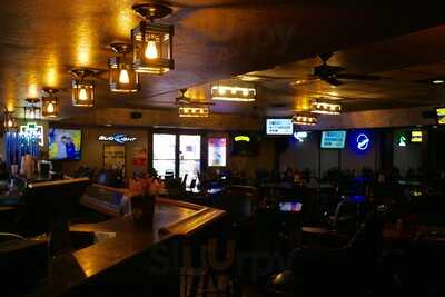 Maximus Restaurant & Sports Bar