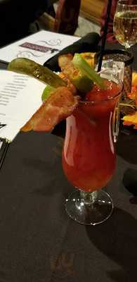 Shadows Restaurant And Pub