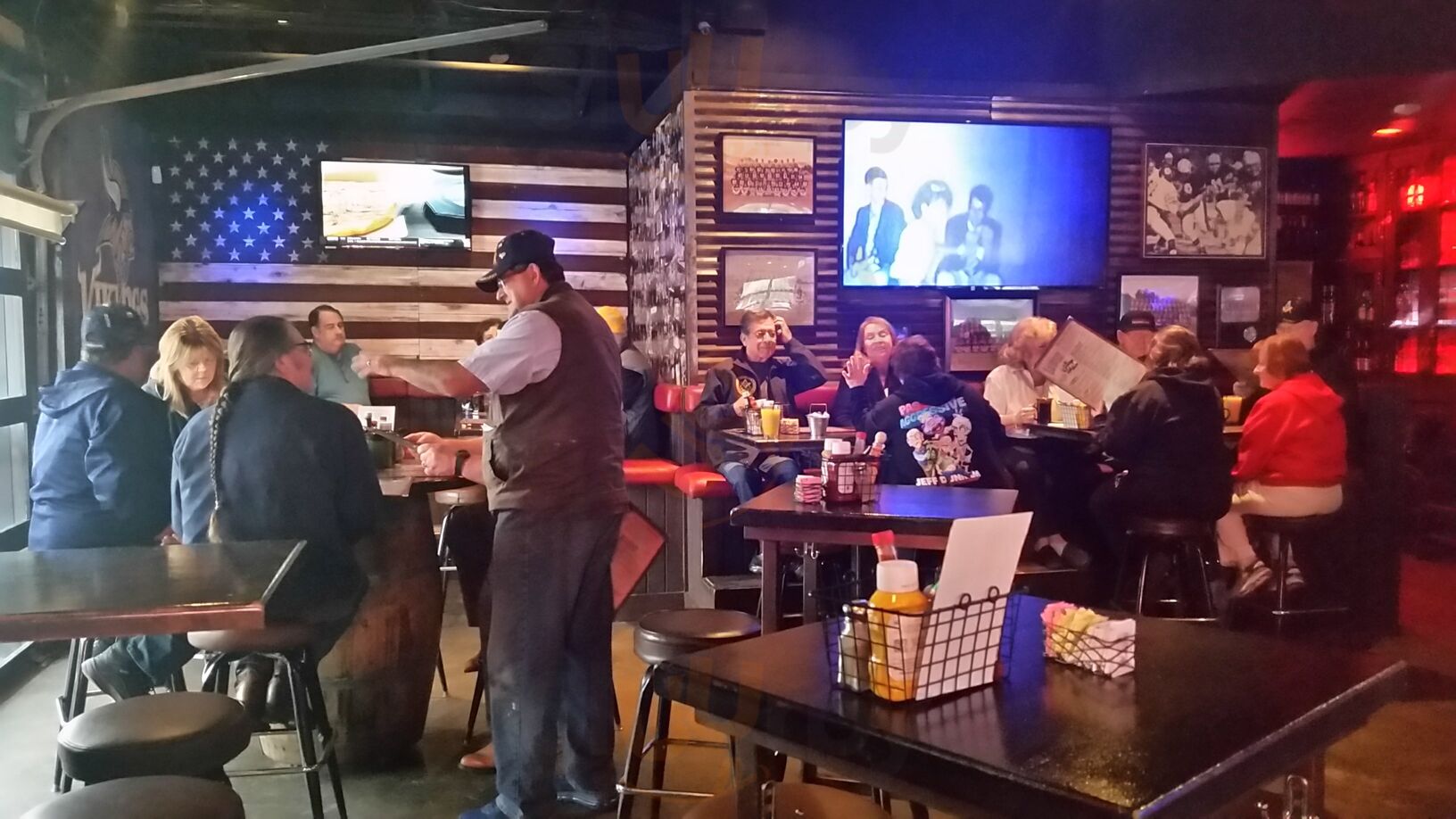 Eastbound Bar & Grille
