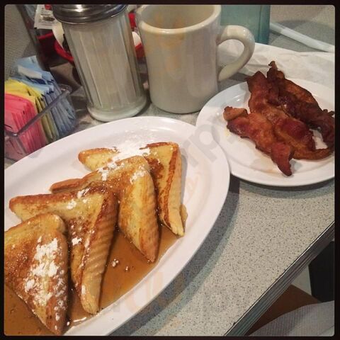 Sizzlin Steak Or Eggs