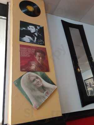 Sizzlin Steak Or Eggs