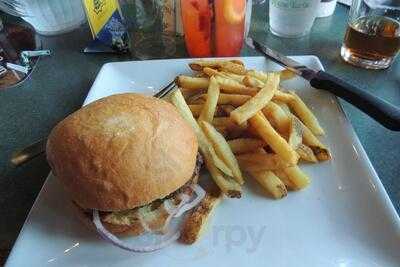 The Greene Turtle Sports Bar & Grille