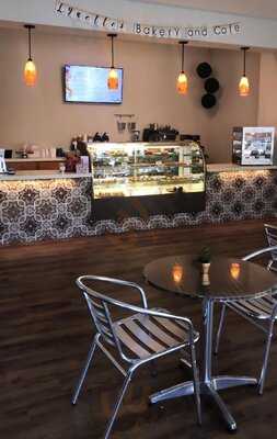 Lynette's Bakery And Cafe