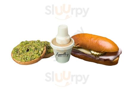 Lynette's Bakery And Cafe