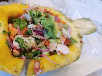 Francisco's Kitchen & Cantina