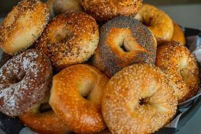 Hole Lot Of Bagels