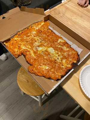 Basille's Restaurant Pizza