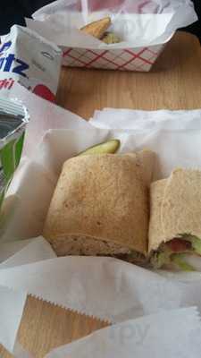 Scoops Corner Cafe And Deli