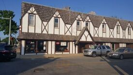 Games Inn / Dark Ground Cafe