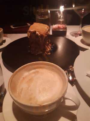 Kas's Bar & Restaurant