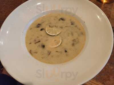 Dick's Pub & Restaurant