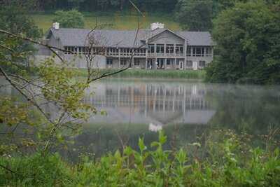 Peaks Of Otter Lake View Restaurant