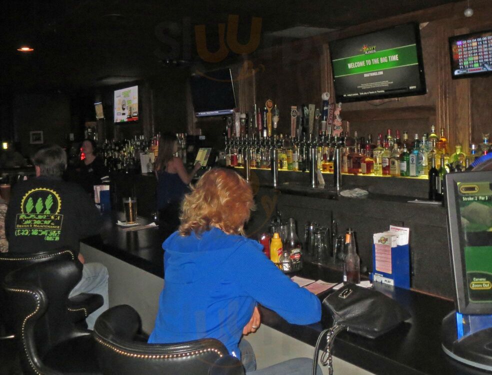 Renshaw Lounge