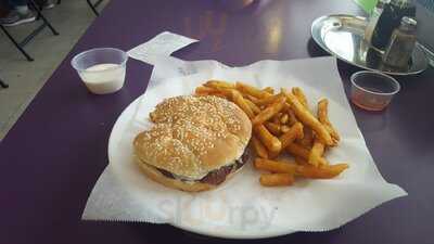 Long Beach Market & Deli