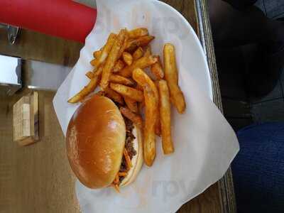 Long Beach Market & Deli