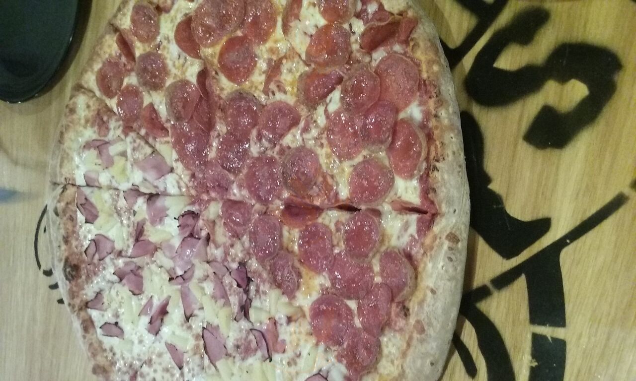 Woodys Hand Tossed Pizza