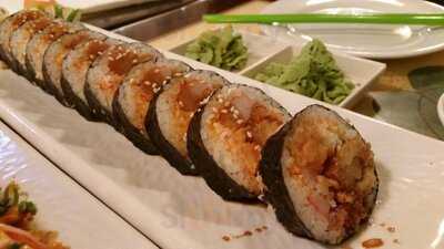 Hong Kong Chinese Restaurant & Sushi Bar