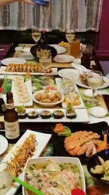 Hong Kong Chinese Restaurant & Sushi Bar