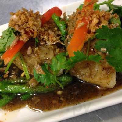 Im Siam Thai Restaurant And Noodle