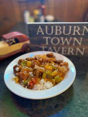 Auburn's Town Tavern
