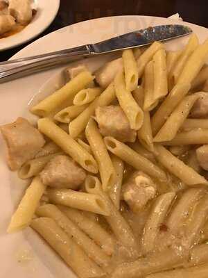 Rocco's Restaurant & Bar