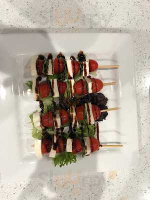 Bella Sera Restaurant & Lounge