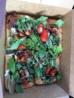 Ej's Pizza / Grab & Go