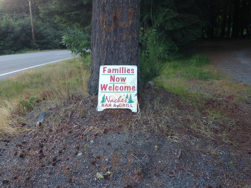 Naches Tavern