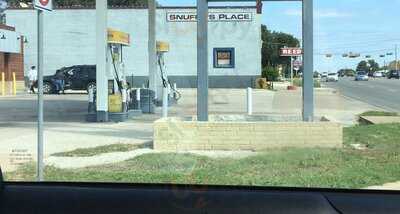 Snuffy's Grill & Bar