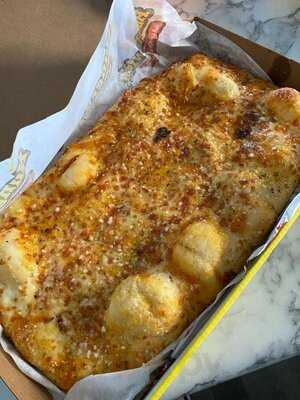 Hungry Howie's Pizza