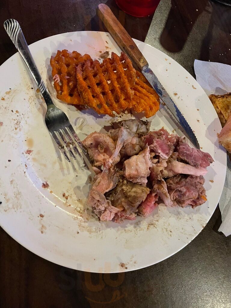 Tammy's Outback Restaurant & Lounge