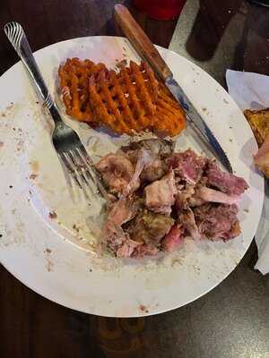 Tammy's Outback Restaurant & Lounge