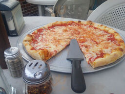 Good Fellas Italian Eatery