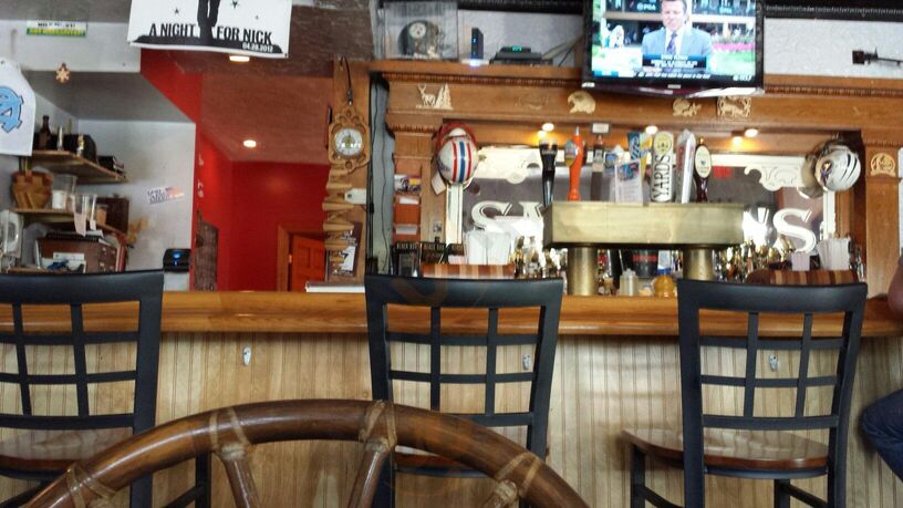 Smiler's Grill & Bar