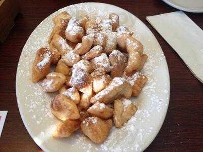 Rocco's Pizza Bar And Grill