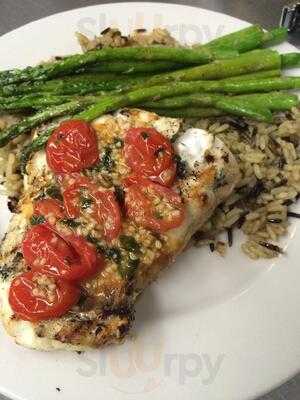 Rocco's Pizza Bar And Grill