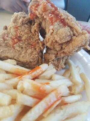 Smithfield's Chicken 'n Bar-b-q