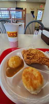 Lee's Famous Recipe Chicken