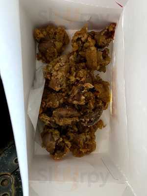 Lee's Famous Recipe Chicken