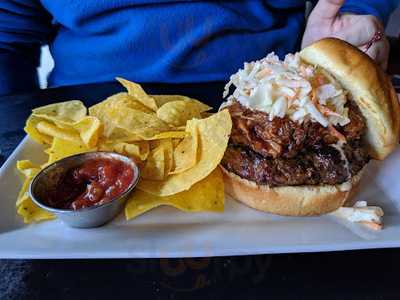 84 Main Sports Grill